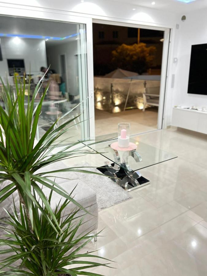 Luxury House Atlantico Private Heated Pool Appartement Costa Adeje  Buitenkant foto