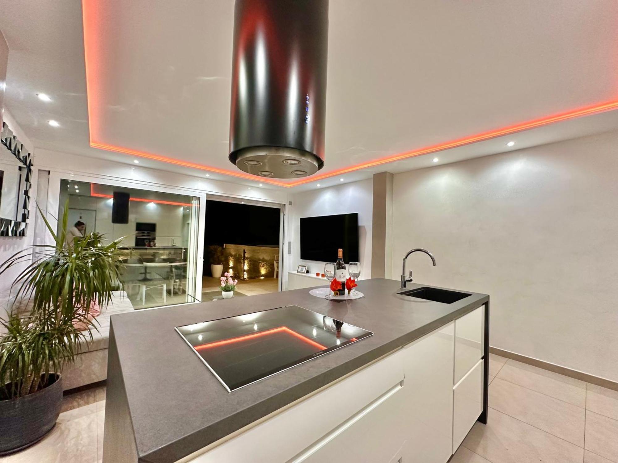 Luxury House Atlantico Private Heated Pool Appartement Costa Adeje  Buitenkant foto